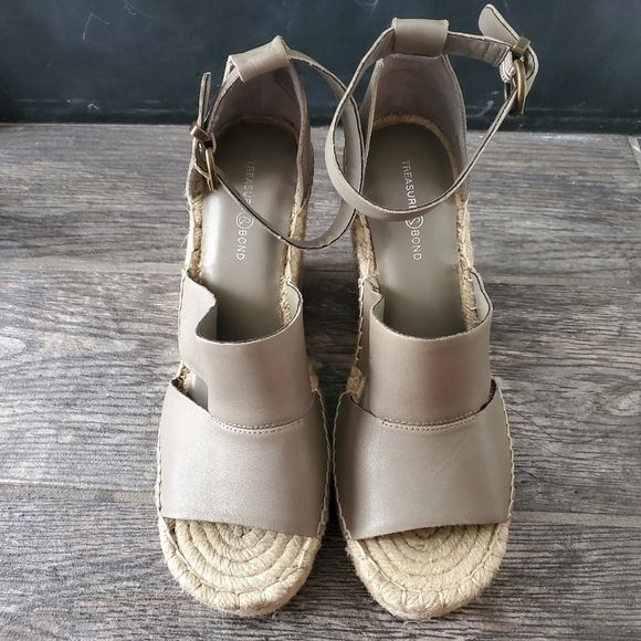 Treasure & Bond Sannibel Gray Wedge Sandals - Picture 3 of 6